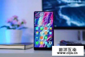 易碎性较高，使用这三款手机记得戴套